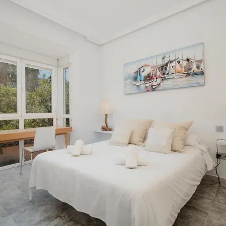 Ferienhaus House With Sea And Mountain Views On The Beach, Bahia De