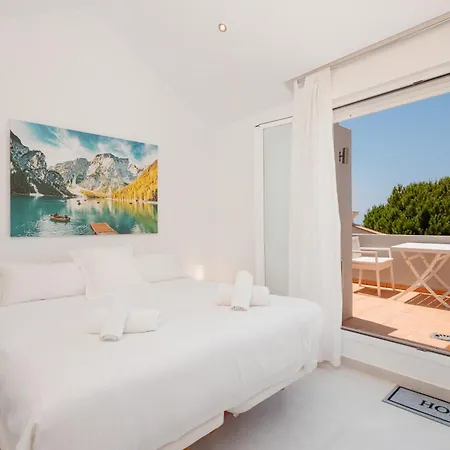 بيت للعطل House With Sea And Mountain Views On The Beach, Bahia De *