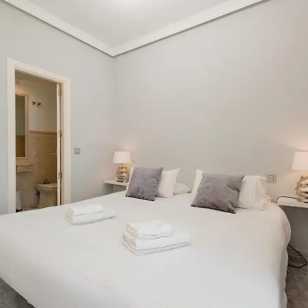 House With Sea And Mountain Views On The Beach, Bahia De Marbella