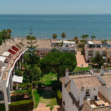 House With Sea And Mountain Views On The Beach, Bahia De Дом отдыха