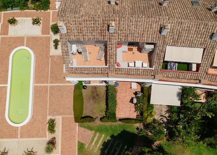 Semesterbostad House With Sea And Mountain Views On The Beach, Bahia De Marbella