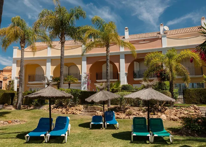 House With Sea And Mountain Views On The Beach, Bahia De Casa vacanze *