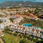 House With Sea And Mountain Views On The Beach, Bahia De Ferienhaus *