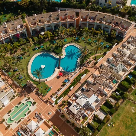 House With Sea And Mountain Views On The Beach, Bahia De * Marbella